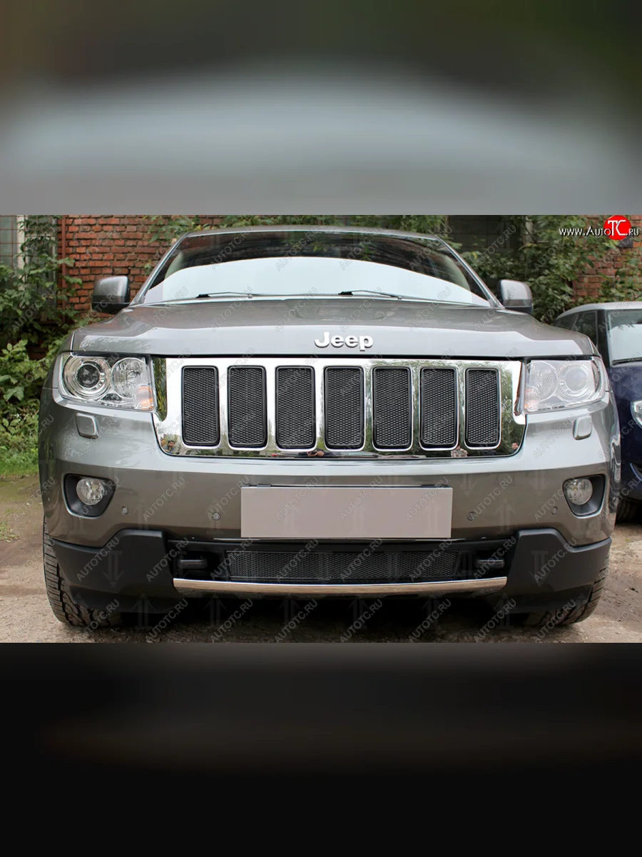 Защитная сетка радиатора в бампер (ячейка 4х10 мм) Стрелка11 Премиум Jeep Grand Cherokee WK2 дорестайлинг (2010-2013) (черная)  в Самаре Самарской области