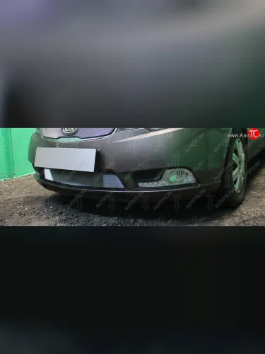 Защитная сетка радиатора в бампер (ячейка 3х7 мм) Стрелка11 Стандарт (хром) KIA Cerato 2 TD седан (2008-2013)