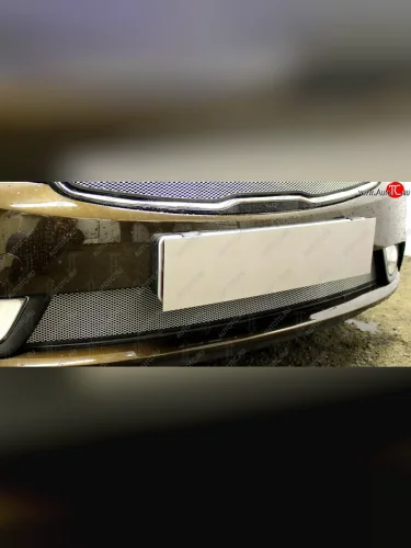 Защитная сетка радиатора в бампер (ячейка 3х7 мм) Стрелка11 Стандарт (хром) KIA Cerato 3 YD рестайлинг седан (2016-2019)