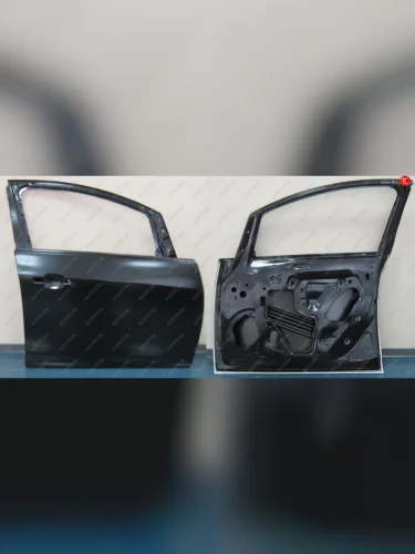 Правая дверь передняя BodyParts Opel Astra J хэтчбек 5 дв.  рестайлинг (2012-2017)