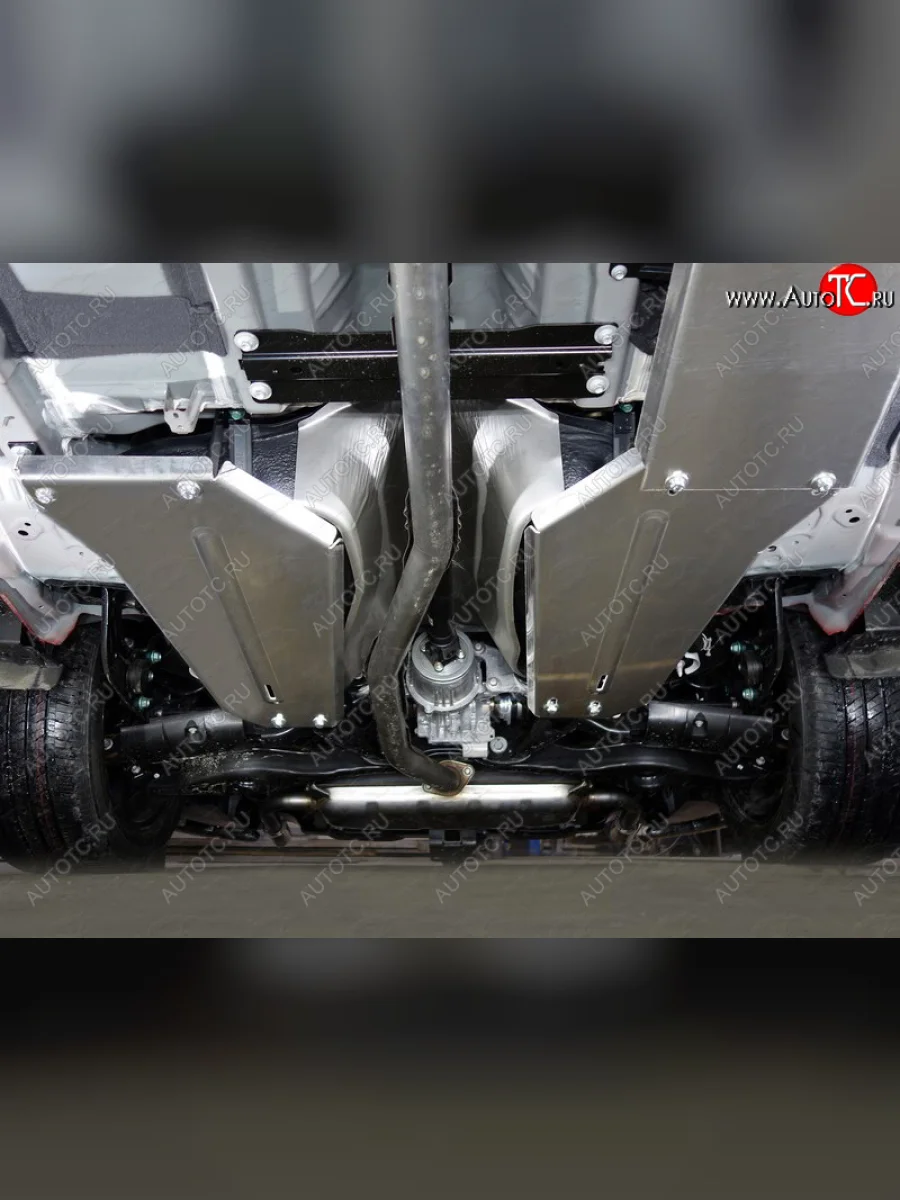 Защита бака (2 штуки, алюминий) TCC  Mazda CX-9 (2015-2025) TC  в Самаре Самарской области