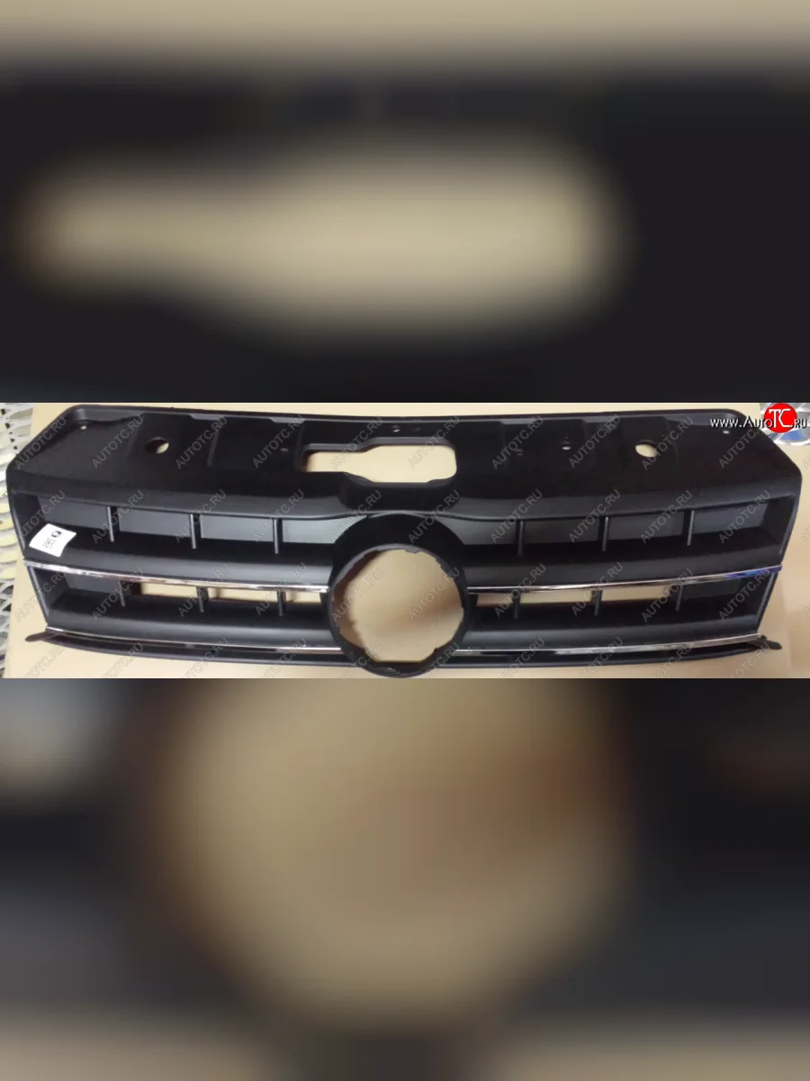 Решётка радиатора BodyParts Volkswagen Amarok дорестайлинг (2009-2016) (Неокрашенная)  в Самаре Самарской области