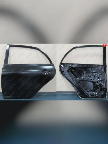 Левая дверь задняя BodyParts Toyota Corolla E150 седан дорестайлинг (2006-2010)