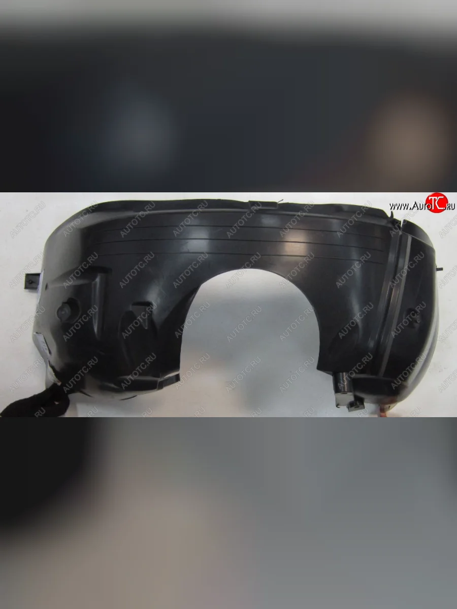 Левый подкрылок (Италия) BodyParts Ford Focus 1 седан дорестайлинг (1998-2002)  в Керчи Республика Крым