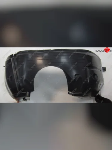 Правый подкрылок (Италия) BodyParts Ford Focus 1 седан дорестайлинг (1998-2002)