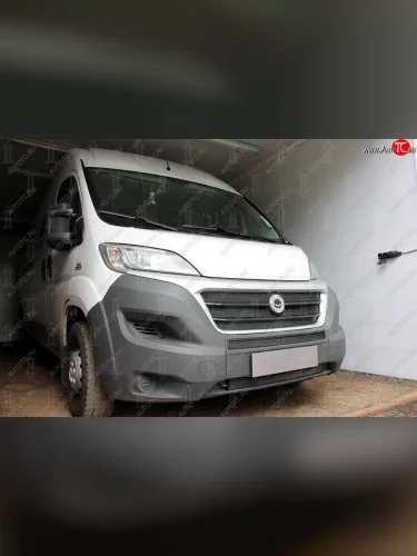 Защитная сетка в бампер (низ, 2 части, ячейка 3х7 мм) Alfeco Стандарт (Чёрная) Fiat Ducato 290 (2014-2025)