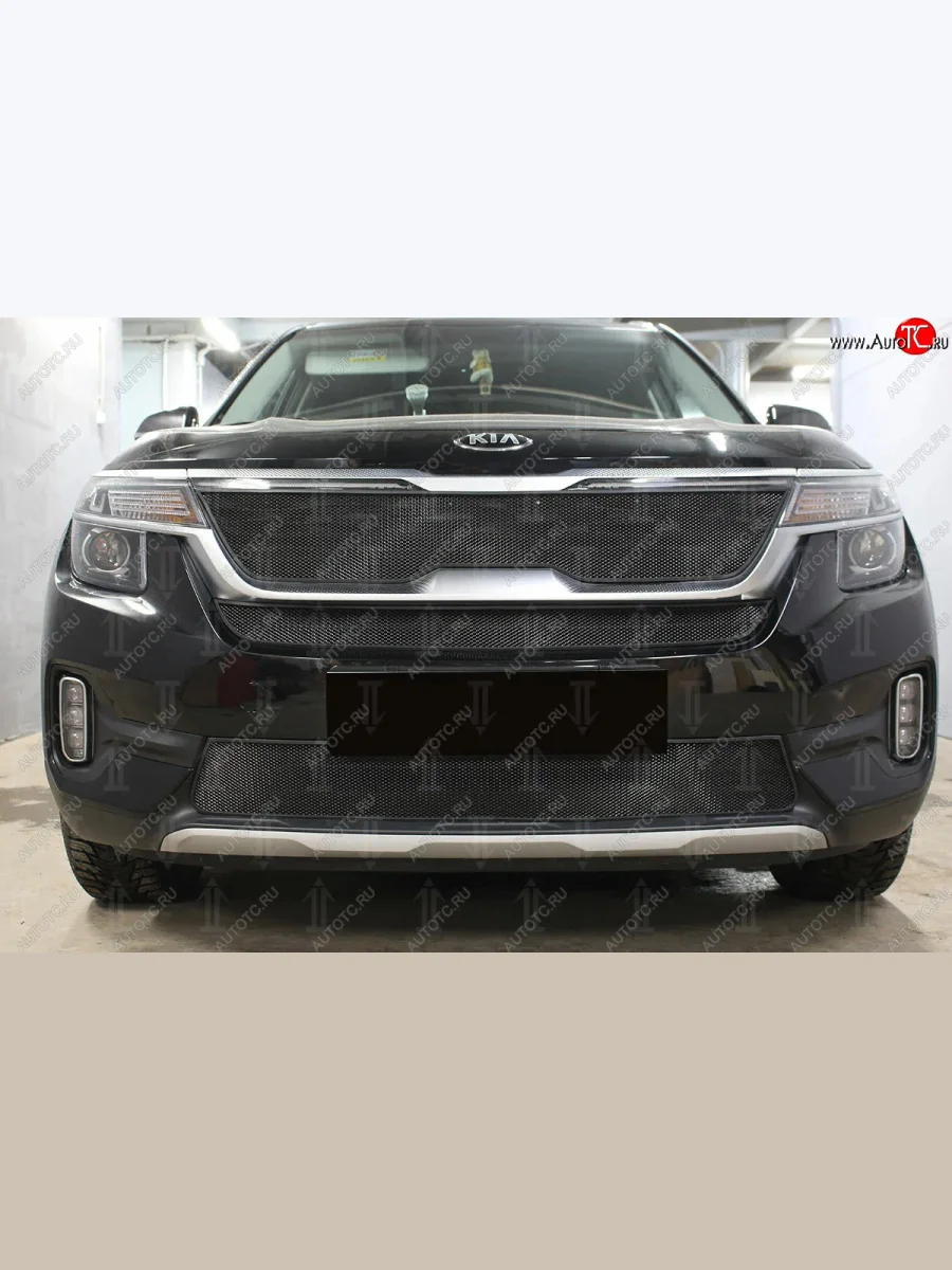 Защитная сетка в бампер (верх, с ДХО, ячейка 3х7 мм) Alfeco Стандарт KIA Seltos SP2 дорестайлинг (2019-2022) (Чёрная)  в Самаре Самарской области