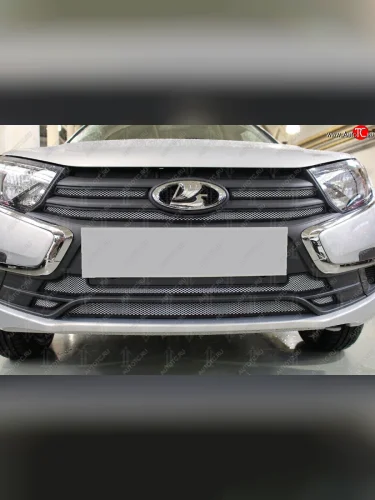 Защитная сетка в бампер (3 части, ячейка 3х7 мм) Alfeco Стандарт (Хром) Лада ВАЗ Гранта FL ( 2191,  2190,  2194,  2192) (2018-2025) лифтбек, седан, универсал, хэтчбек