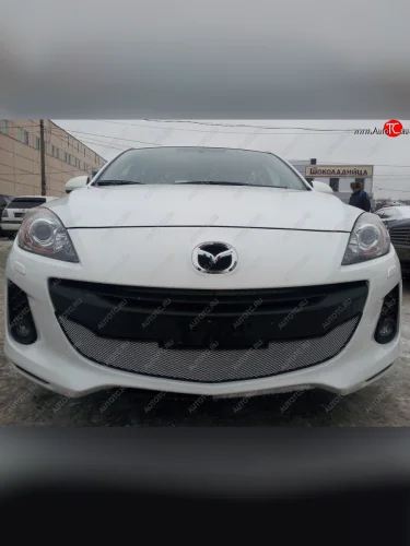 Защитная сетка в бампер (низ, ячейка 3х7 мм) Alfeco Стандарт (Хром) Mazda 3/Axela  BL (2011-2013) рестайлинг седан, рестайлинг, хэтчбэк