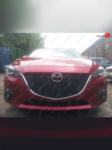 Защитная сетка в бампер (верх, ячейка 3х7 мм, без рамки под номер) Alfeco Стандарт (Чёрная) Mazda 3/Axela BM дорестайлинг, хэтчбэк (2013-2016)