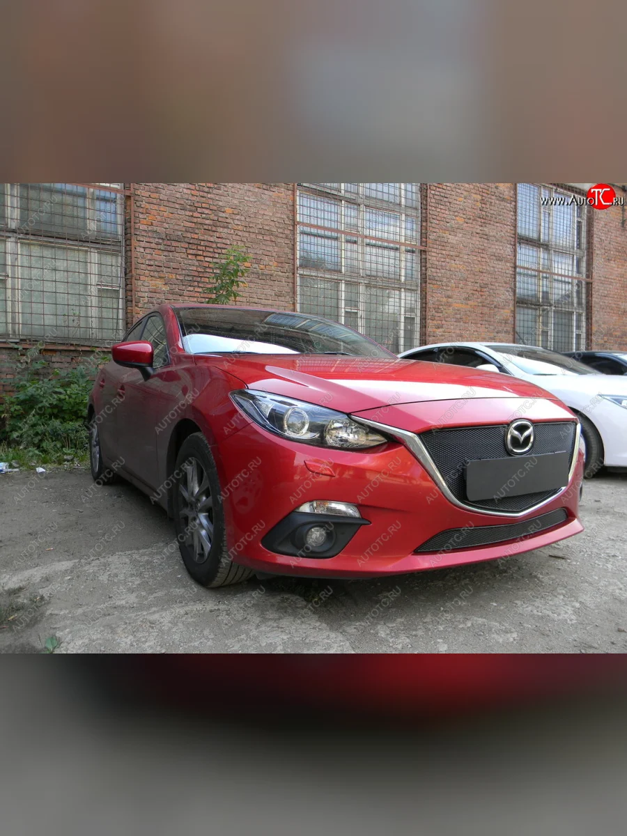 Защитная сетка в бампер (верх, ячейка 4х10 мм, с рамкой под номер) Alfeco Премиум Mazda 3/Axela BM дорестайлинг, хэтчбэк (2013-2016) (Чёрная)  в Керчи Республика Крым