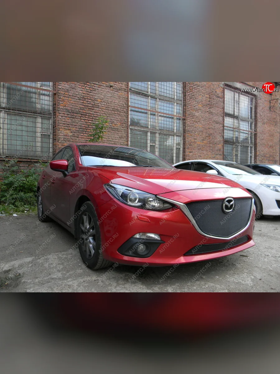 Защитная сетка в бампер (верх, ячейка 4х10 мм, без рамки под номер) Alfeco Премиум Mazda 3/Axela BM дорестайлинг, хэтчбэк (2013-2016) (Чёрная)  в Керчи Республика Крым