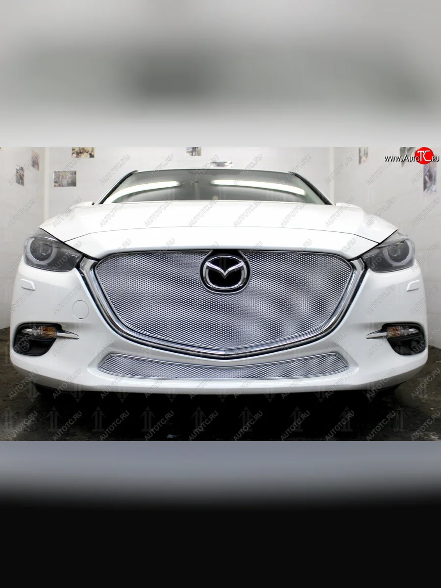 Защитная сетка в бампер (верх, ячейка 4х10 мм, без рамки под номер) Alfeco Премиум Mazda 3/Axela BM рестайлинг седан (2016-2019) (Хром)  в Керчи Республика Крым