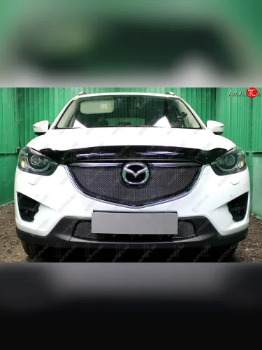 Защитная сетка в бампер (верх, ячейка 4х10 мм) Alfeco Премиум (Чёрная) Mazda CX-5 KE рестайлинг (2015-2017)