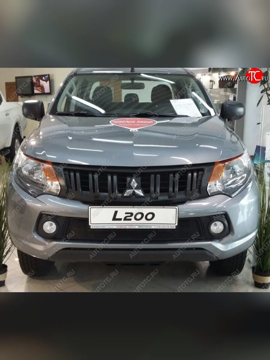 Защитная сетка в бампер (низ, ячейка 3х7 мм) Alfeco Стандарт Mitsubishi L200 5 KK,KL дорестайлинг (2015-2019) (Чёрная)  в Перми Пермском крае