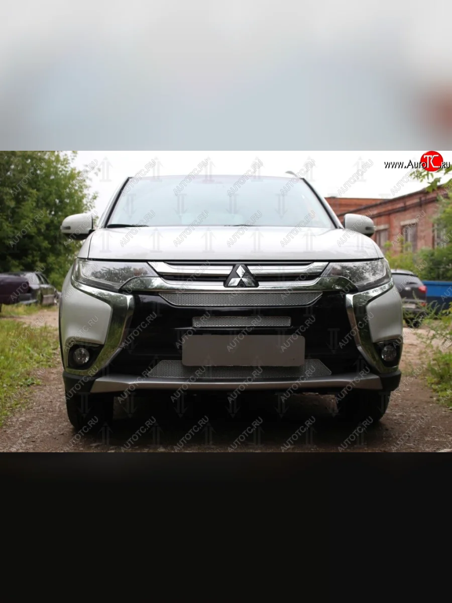 Защитная сетка в бампер (3 части, ячейка 4х10 мм) Alfeco Премиум Mitsubishi Outlander GF 2-ой рестайлинг (2015-2018) (Хром)  в Керчи Республика Крым
