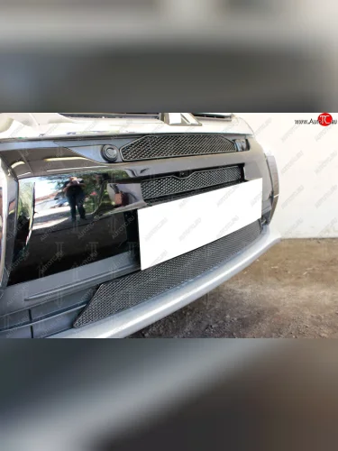 Защитная сетка в бампер (3 части, с парктроником и камерой, ячейка 4х10 мм) Alfeco Премиум (Чёрная) Mitsubishi Outlander GF 2-ой рестайлинг (2015-2018)