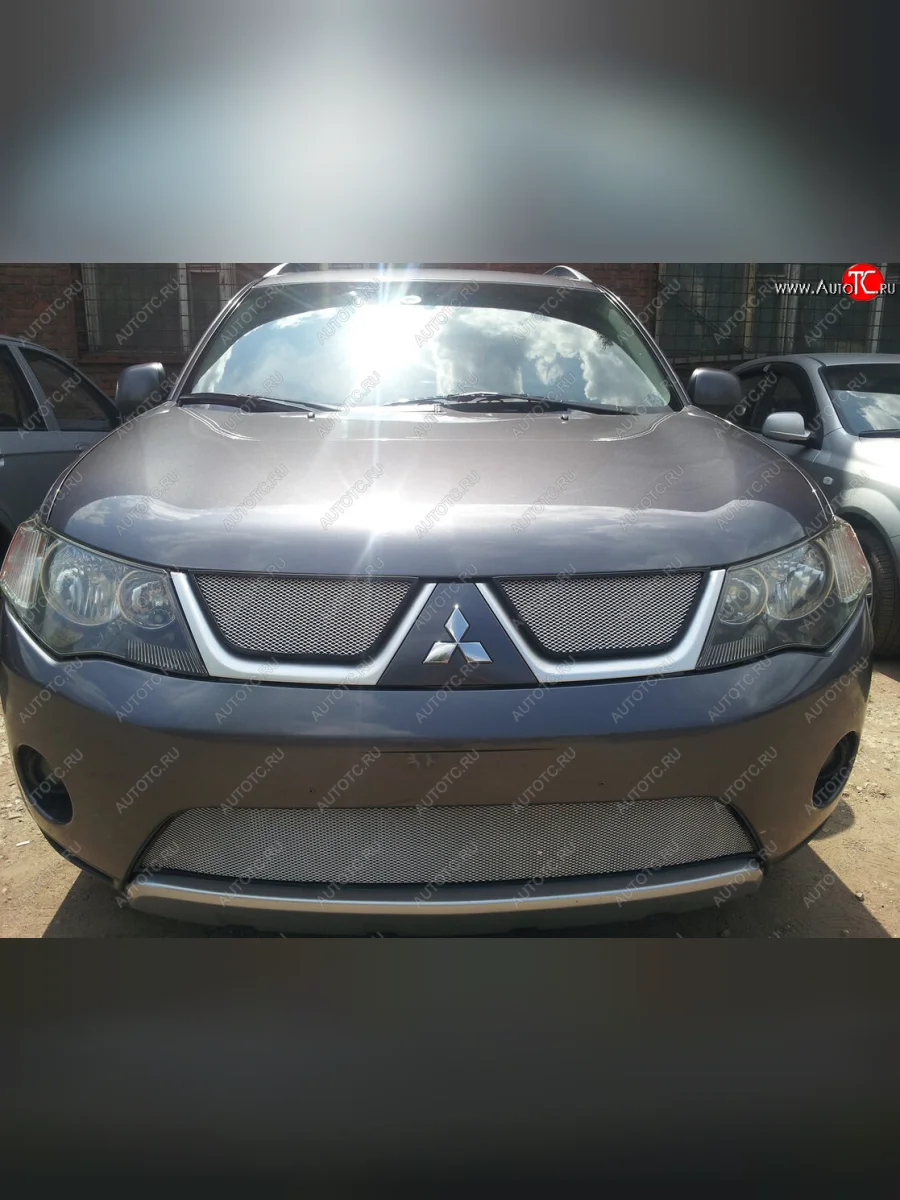 Защитная сетка в бампер (верх, ячейка 3х7 мм) Alfeco Стандарт Mitsubishi Outlander XL (CW)  дорестайлинг (2005-2009) (Хром)  в Керчи Республика Крым