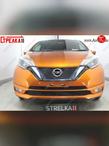Защитная сетка в бампер (верх, Японская сборка, ячейка 3х7 мм) Стрелка11 Стандарт (Чёрная) Nissan Note 2 E12 рестайлинг (2016-2020)
