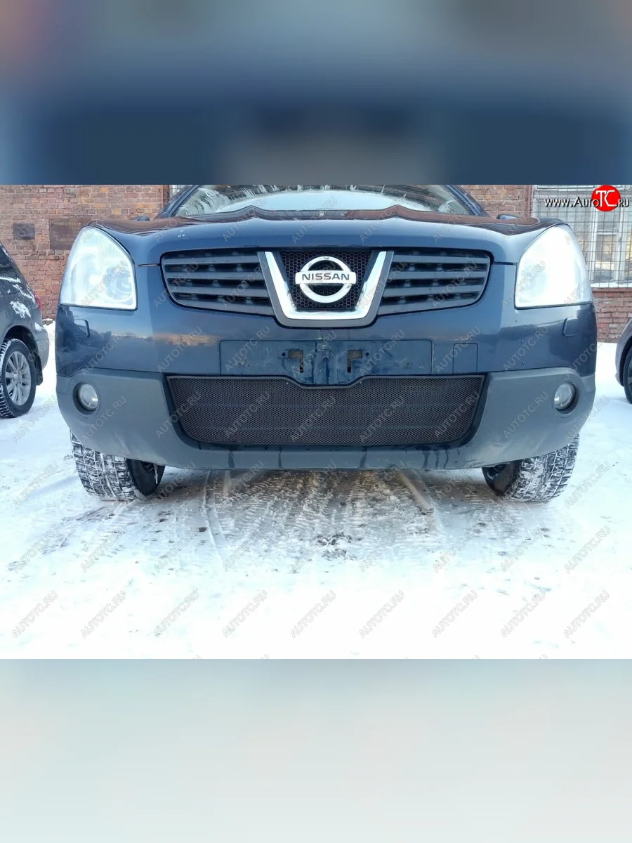 Защитная сетка в бампер (низ, ячейка 3х7 мм) Стрелка11 Стандарт Nissan Qashqai 1 J10 дорестайлинг (2007-2010) (Чёрная)  в Самаре Самарской области