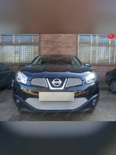 Защитная сетка в бампер (низ, ячейка 4х10 мм) Стрелка11 Премиум (Хром) Nissan Qashqai 1 J10 рестайлинг (2010-2013)