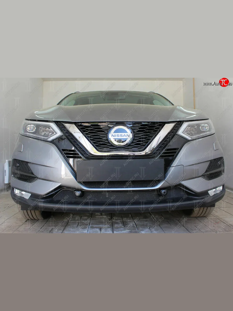 Защитная сетка в бампер (низ, с парктроником, ячейка 3х7 мм) Стрелка11 Стандарт Nissan Qashqai 2 J11 рестайлинг (2017-2022) (Чёрная)  в Самаре Самарской области