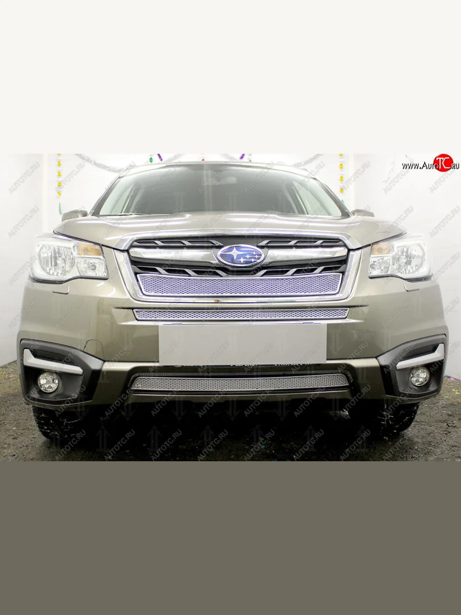 Защитная сетка в бампер (верх, ячейка 4х10 мм) Стрелка11 Премиум Subaru Forester SJ рестайлинг (2016-2019) (Хром)  в Керчи Республика Крым