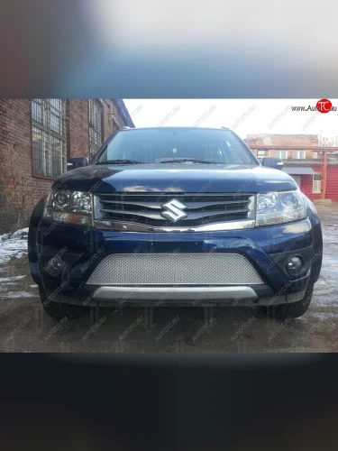 Защитная сетка в бампер (низ, ячейка 4х10 мм) Стрелка11 Премиум (Хром) Suzuki Grand Vitara JT 3 двери 2-ой рестайлинг (2012-2016)
