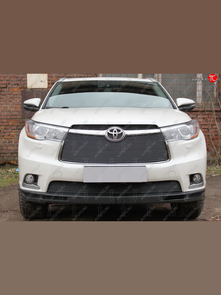 Защитная сетка в бампер (верх, ячейка 4х10 мм) Стрелка11 Премиум Toyota Highlander XU50 дорестайлинг (2013-2017) (Чёрная)  в Керчи Республика Крым