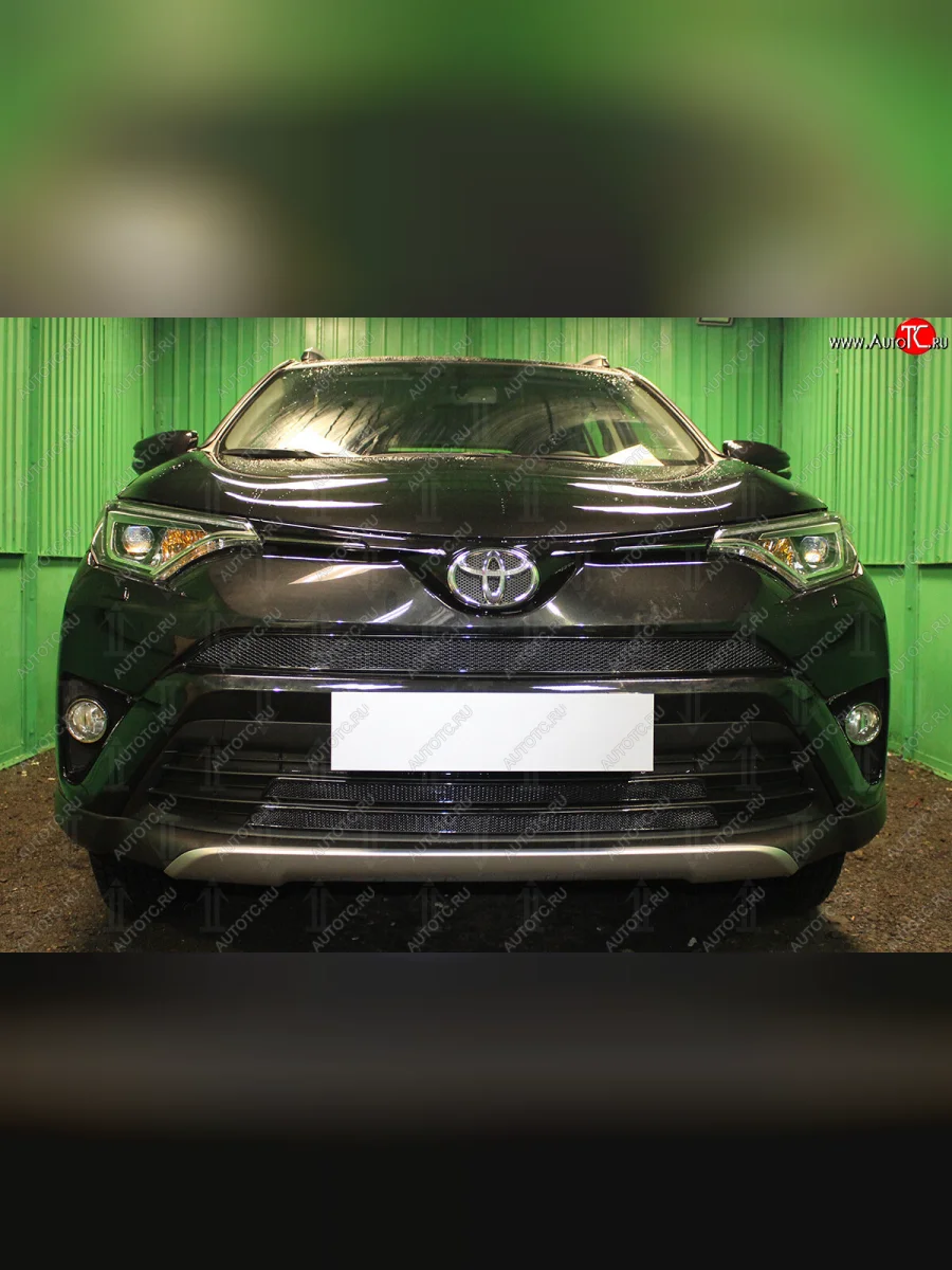 Защитная сетка в бампер (верх, ячейка 4х10 мм) Стрелка11 Премиум Toyota RAV4 XA40 5 дв. рестайлинг (2015-2019) (Чёрная)  в Воронеже Воронежской области