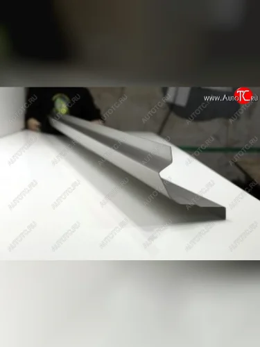 Левый ремонтный порог (с усилителем) AUTOFERRUM (Оцинкованная сталь 1 мм.) Nissan Maxima A33 дорестайлинг (2000-2003)