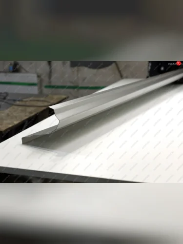 Левый ремонтный порог (с усилителем) AUTOFERRUM (Холоднокатаная сталь 1.2 мм) Mitsubishi Carisma (1996-1999)