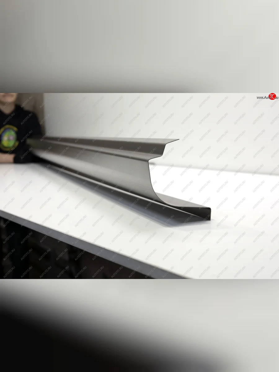 Правый ремонтный порог (с усилителем) AUTOFERRUM KIA Sorento BL дорестайлинг (2002-2006) (Оцинкованная сталь 1 мм.)  в Керчи Республика Крым