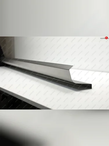 Правый ремонтный порог (с усилителем) AUTOFERRUM (Оцинкованная сталь 1 мм.) Toyota Corolla E120 хэтчбек 5 дв. дорестайлинг (2000-2004)