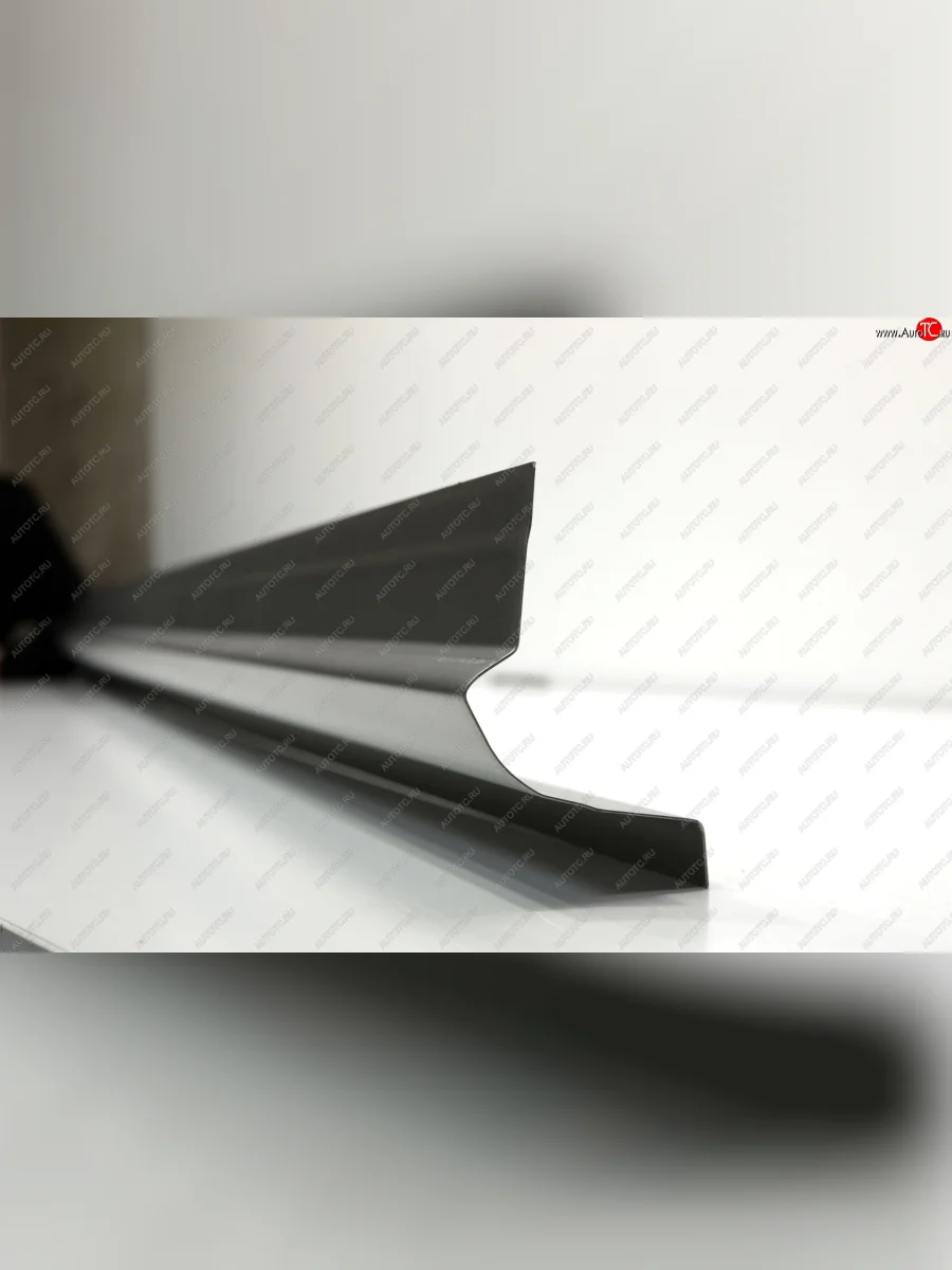 Правый ремонтный порог AUTOFERRUM Hyundai Starex/Grand Starex/H1 TQ дорестайлинг (2007-2013) (Оцинкованная сталь 1 мм.)  в Керчи Республика Крым