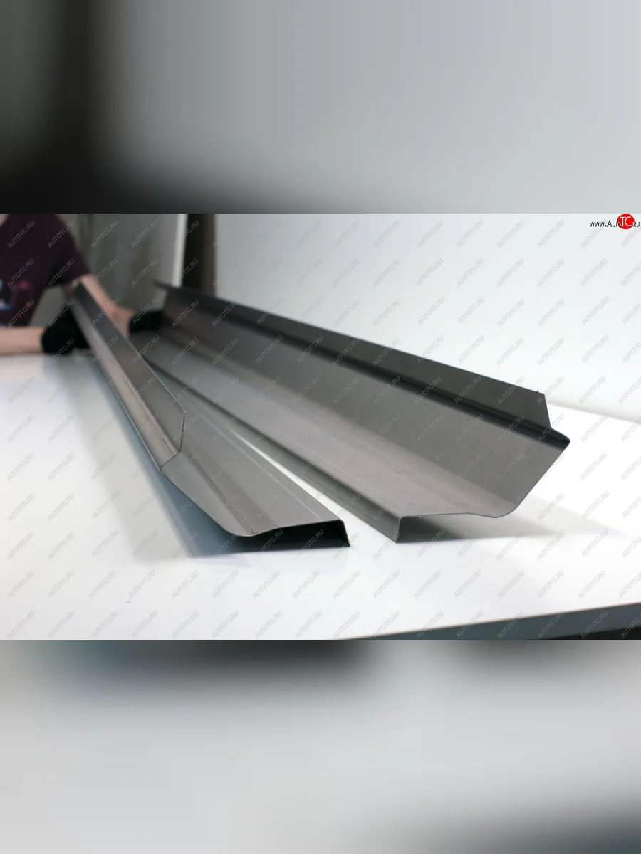 Комплект ремонтных порогов (с усилителем) AUTOFERRUM Ford Mondeo Mk3,B4Y дорестайлинг, седан (2000-2003) (Оцинкованная сталь 1 мм.)  в Воронеже Воронежской области