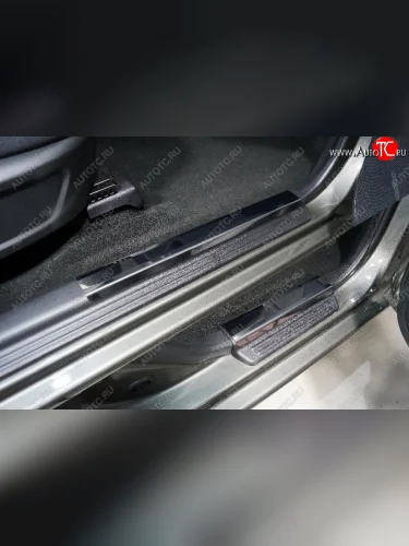 Накладки на пластиковые пороги ТСС Тюнинг (Лист зеркальный) Great Wall Wingle 7 пикап (2018-2023)