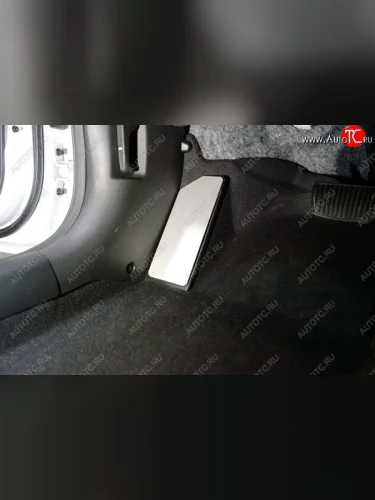 Накладка площадки левой ноги ТСС Тюнинг Hyundai Sonata DN8 (2019-2022)