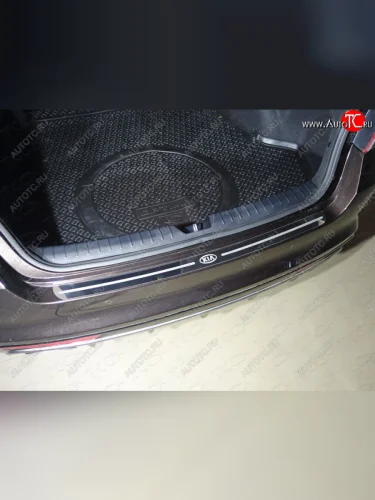 Накладка на задний бампер ТСС Тюнинг (Лист зеркальный логотип KIA) KIA Optima 4 JF дорестайлинг седан (2016-2018)