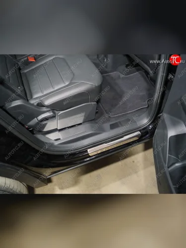 Накладки на пластиковые пороги задние ТСС Тюнинг (лист зеркальный) Volkswagen Teramont 1 CA1 дорестайлинг (2016-2020)