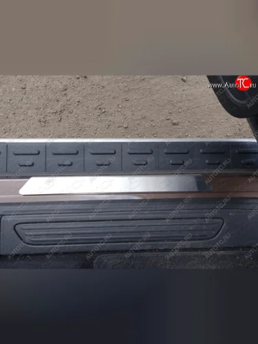 Накладки на пороги ТСС Тюнинг (Зеркальные) Volkswagen Touareg 2 NF дорестайлинг (2010-2014)