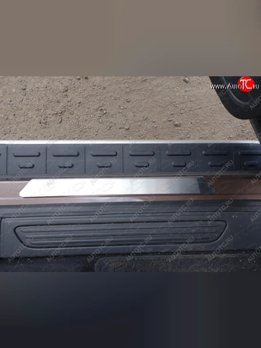 Накладки на пороги ТСС Тюнинг Volkswagen Touareg 2 NF дорестайлинг (2010-2014) (Зеркальные)  в Самаре Самарской области