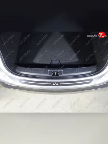 Накладка на задний бампер ТСС Тюнинг (лист шлифованный логотип Infiniti) INFINITI QX30 H15E (2016-2020)