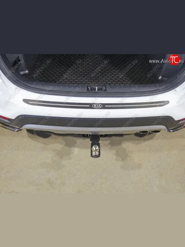 Накладка на задний бампер ТСС Тюнинг (лист шлифованный логотип KIA) KIA Rio X-line (2017-2021)