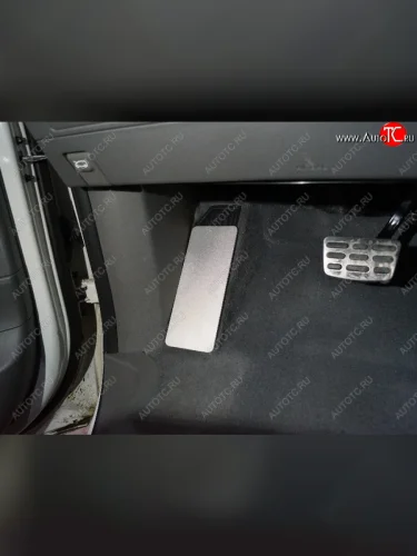 Накладка площадки левой ноги, ТСС Тюнинг (лист алюминий 4мм) Hyundai Staria US4 (2021-2022)