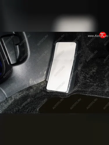 Накладка площадки левой ноги, ТСС Тюнинг (лист алюминий 4мм) Skoda Karoq NU7 рестайлинг (2020-2025)