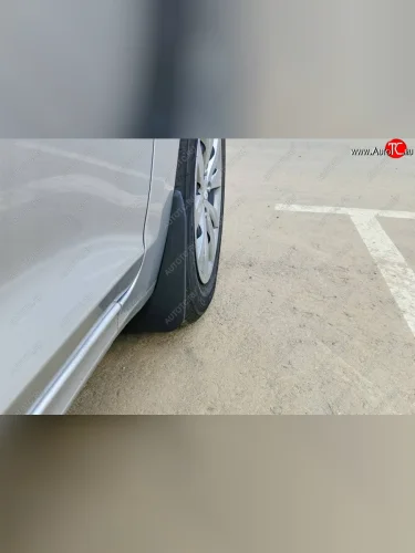 Передние брызговики (увеличенные) Petroil Tuning Hyundai Solaris  HCR (2017-2022) седан дорестайлинг, седан рестайлинг