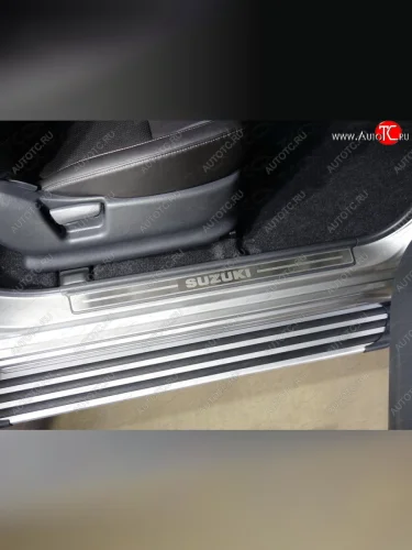 Накладки на пластиковые пороги, ТСС Тюнинг (лист шлифованный надпись Suzuki) Suzuki Jimny JB23/JB43 2-ой рестайлинг (2012-2018)