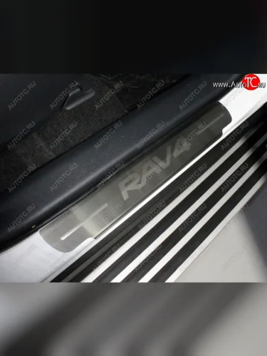 Накладки на пороги ТСС Тюнинг (лист шлифованный надпись RAV4) Toyota RAV4 XA50 5 дв. дорестайлинг (2018-2025)