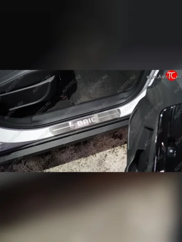 Накладки на пороги, ТСС Тюнинг (лист шлифованный надпись BAIC) BAIC BJ40 (2022-2025)